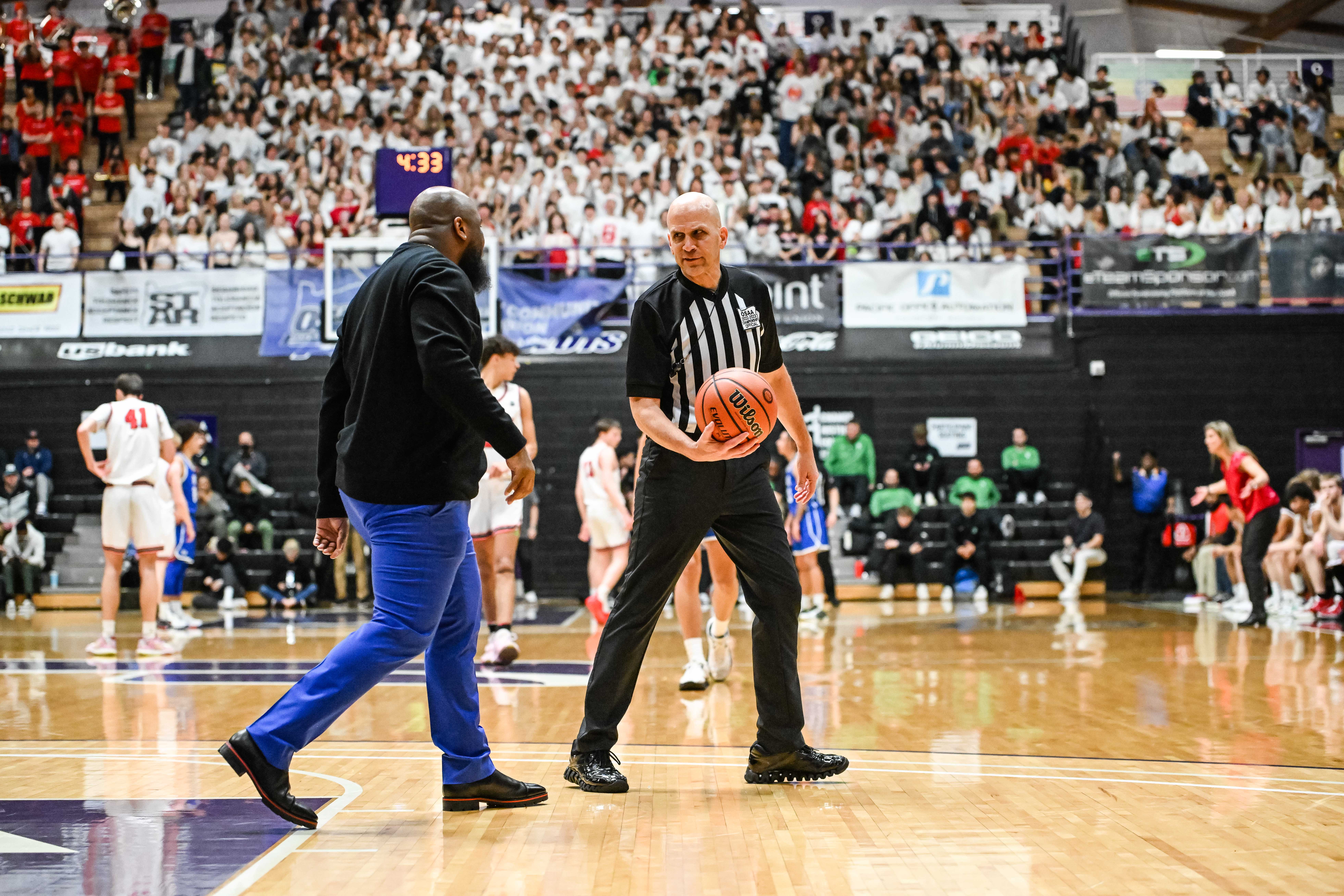 Lincoln Gresham 6A Oregon boys basketball quarterfinal Naji Saker -76